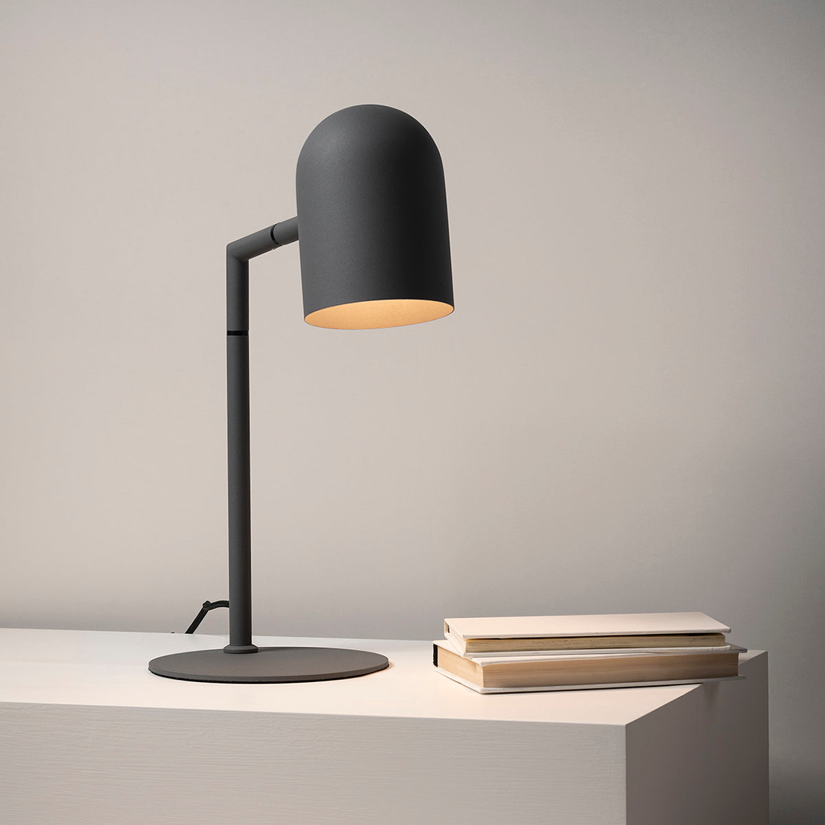 Pia Desk Lamp