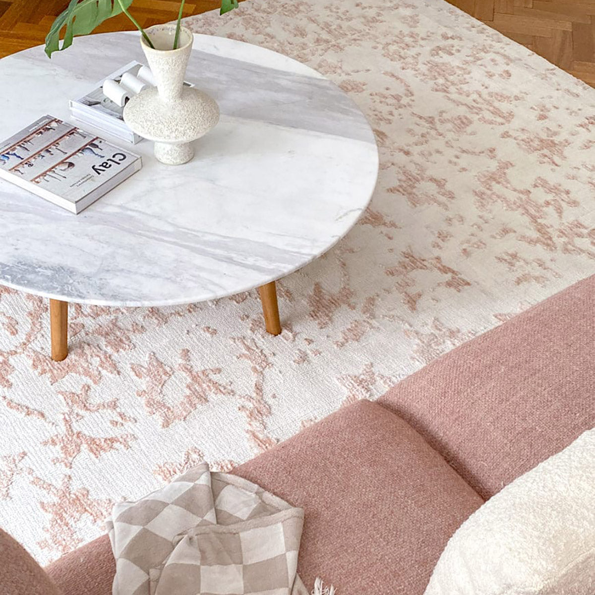 Aria Floral Transitional Rug