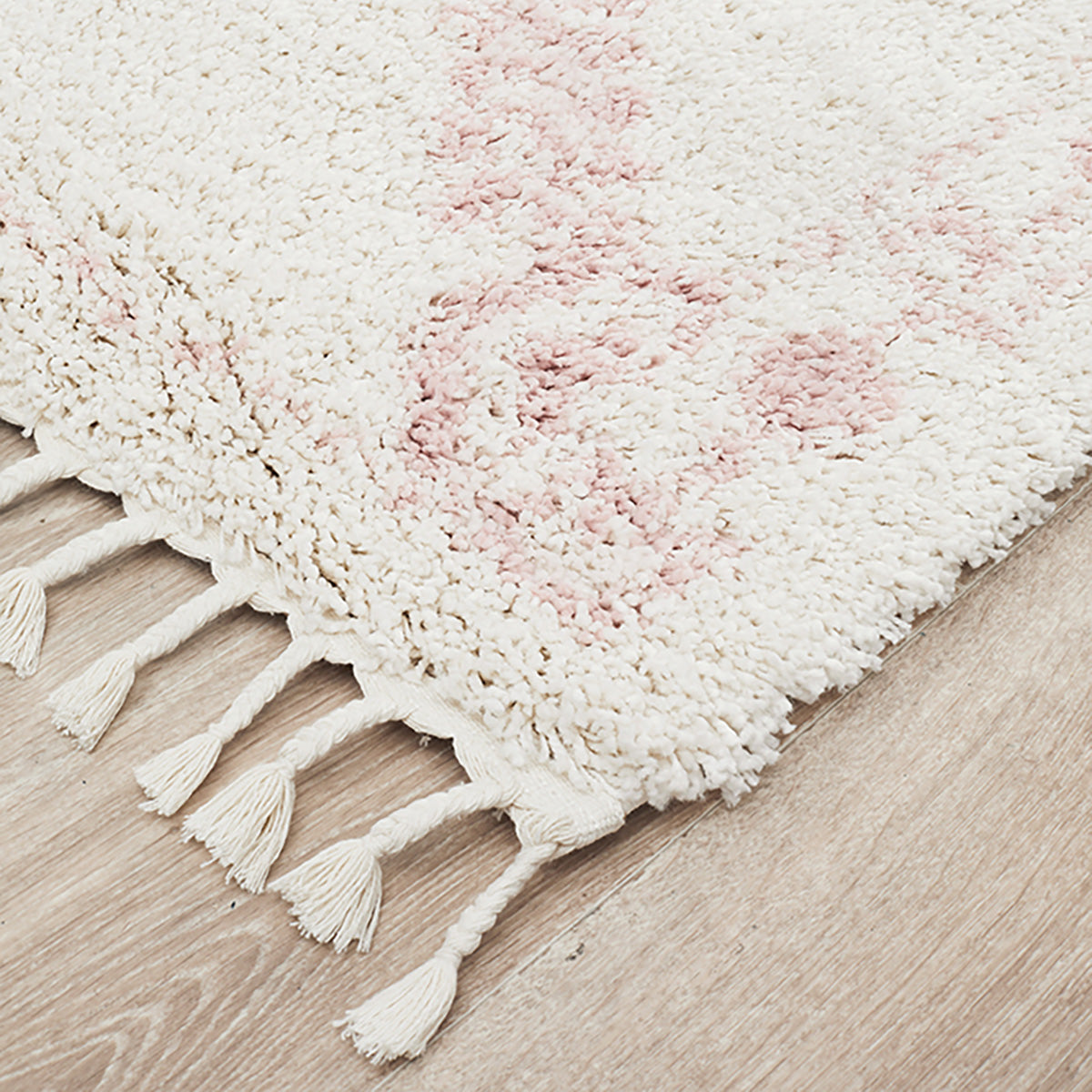 Saffron 33 Rug (Pink)