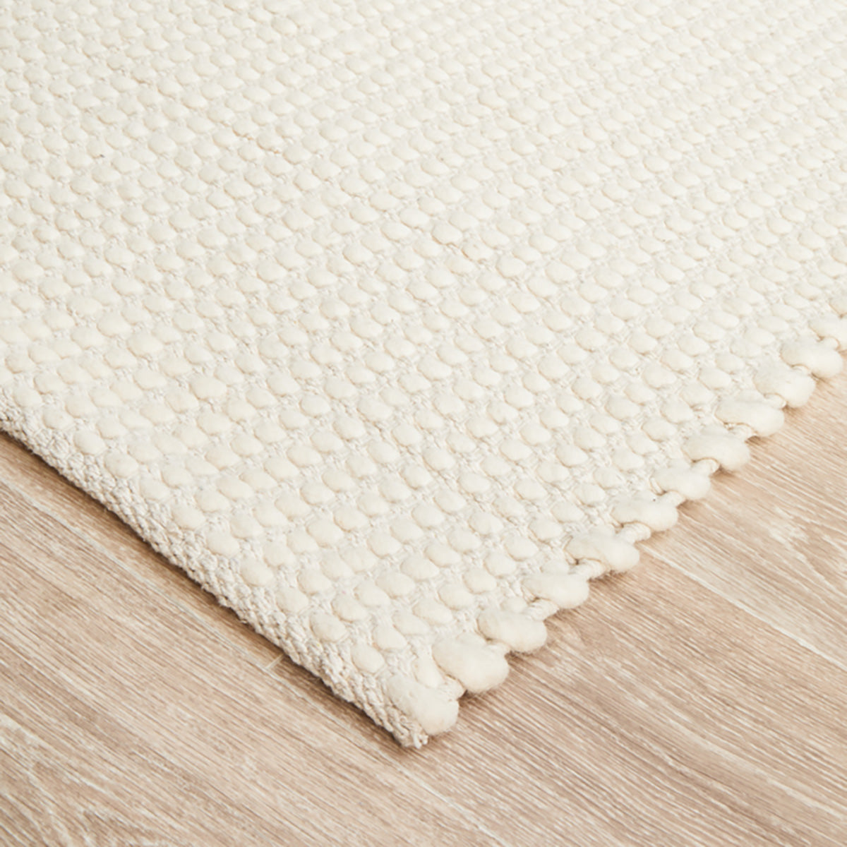 Skandi 300 Rug (White)