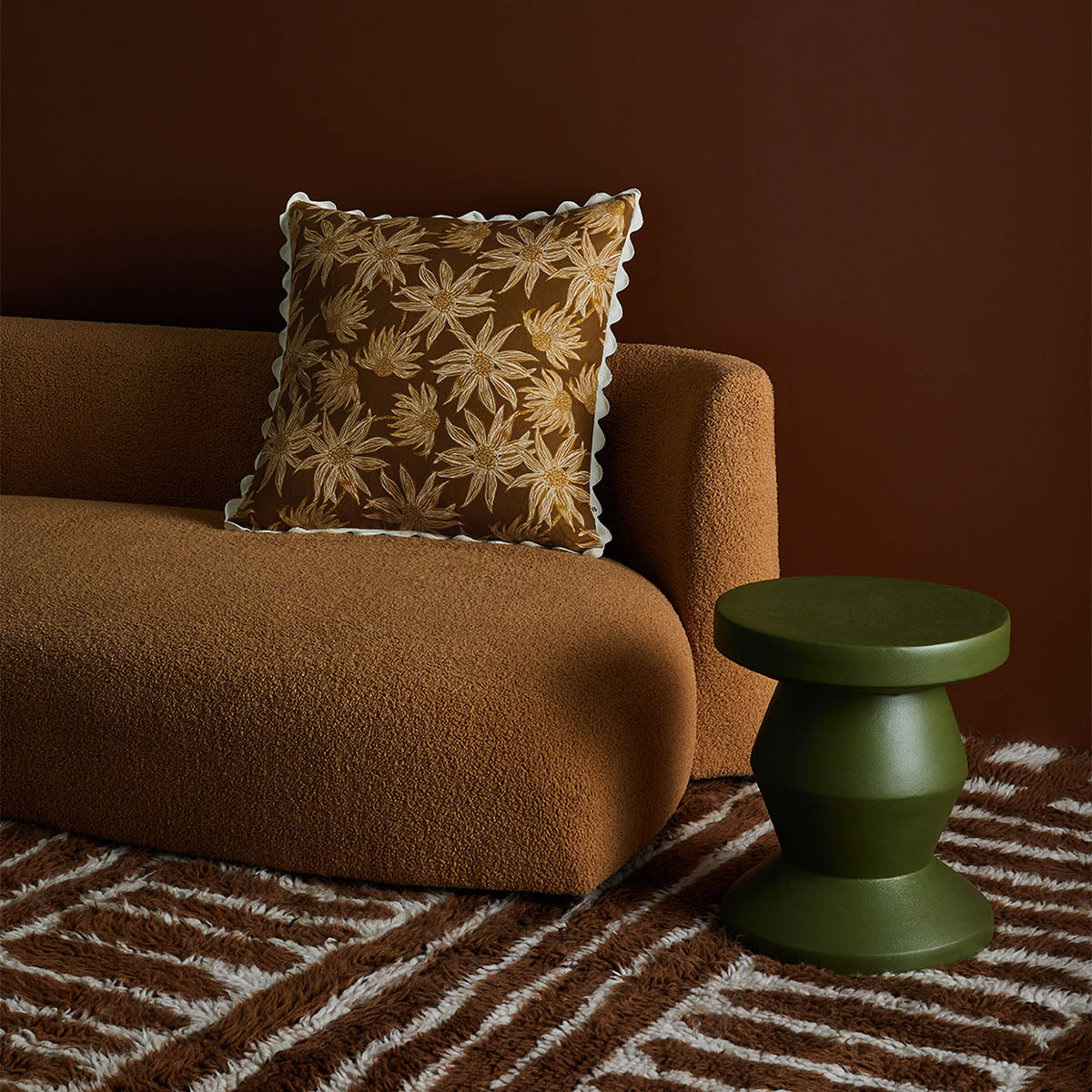 Pedestal Side Table (Forest)