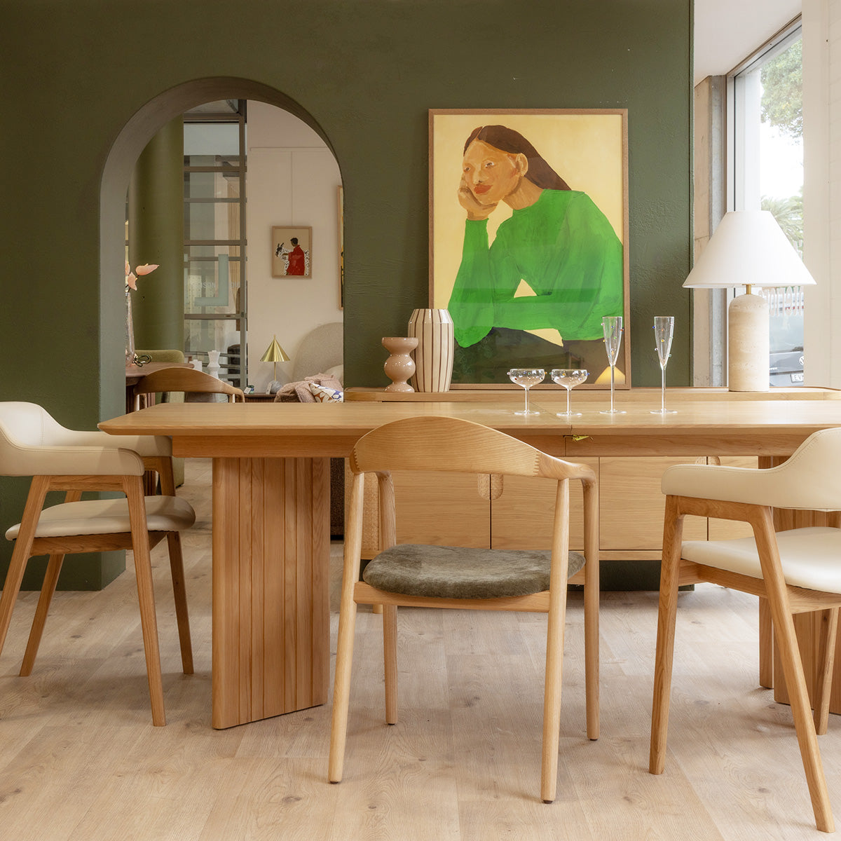 Rhythm Extendable Dining Table