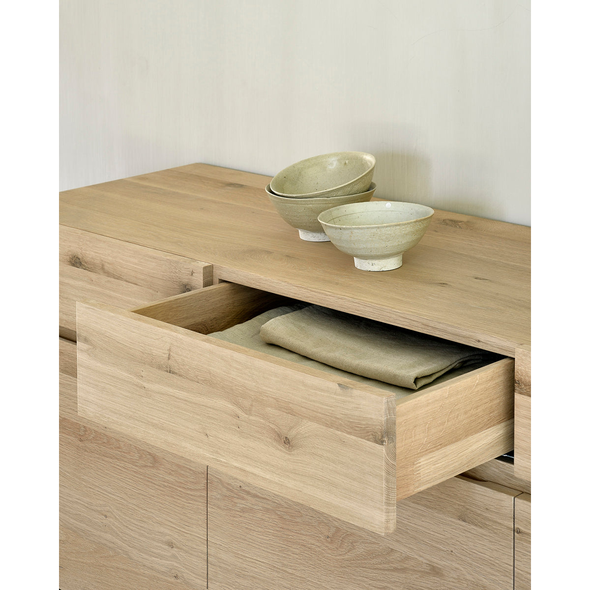 Ligna 4 Door Sideboard