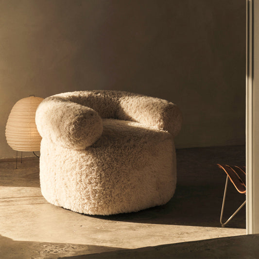 Huggy Swivel Armchair