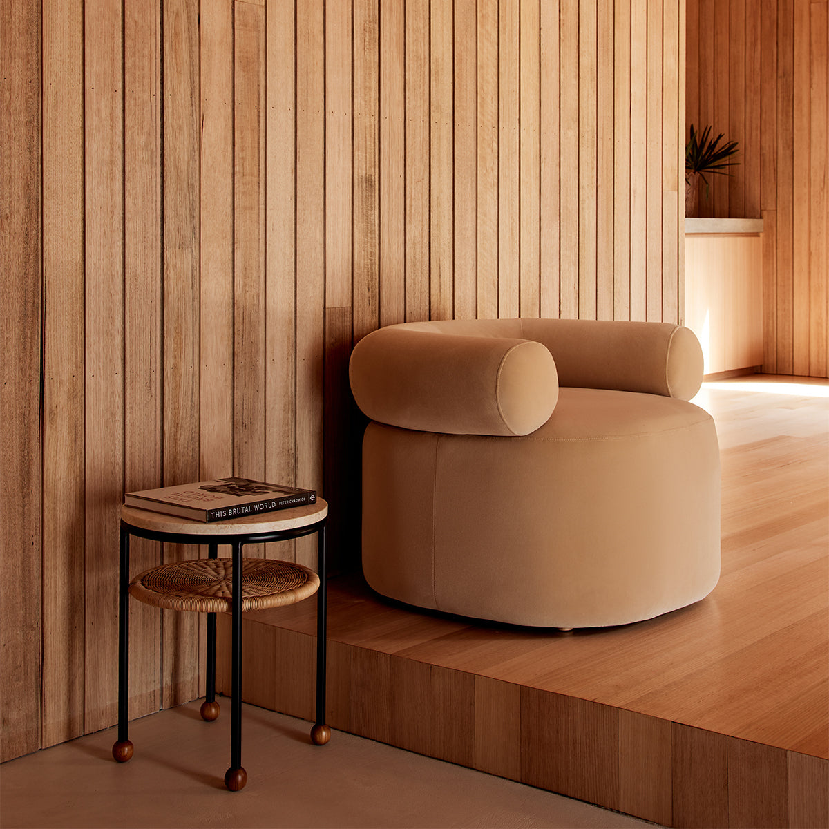 Huggy Swivel Armchair