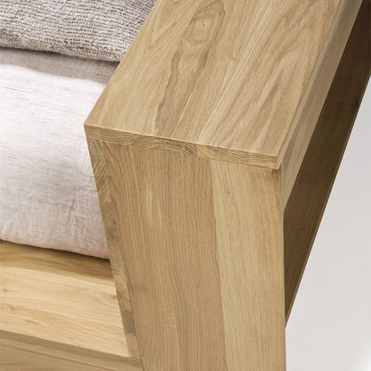 Madra King Bed (Oak)