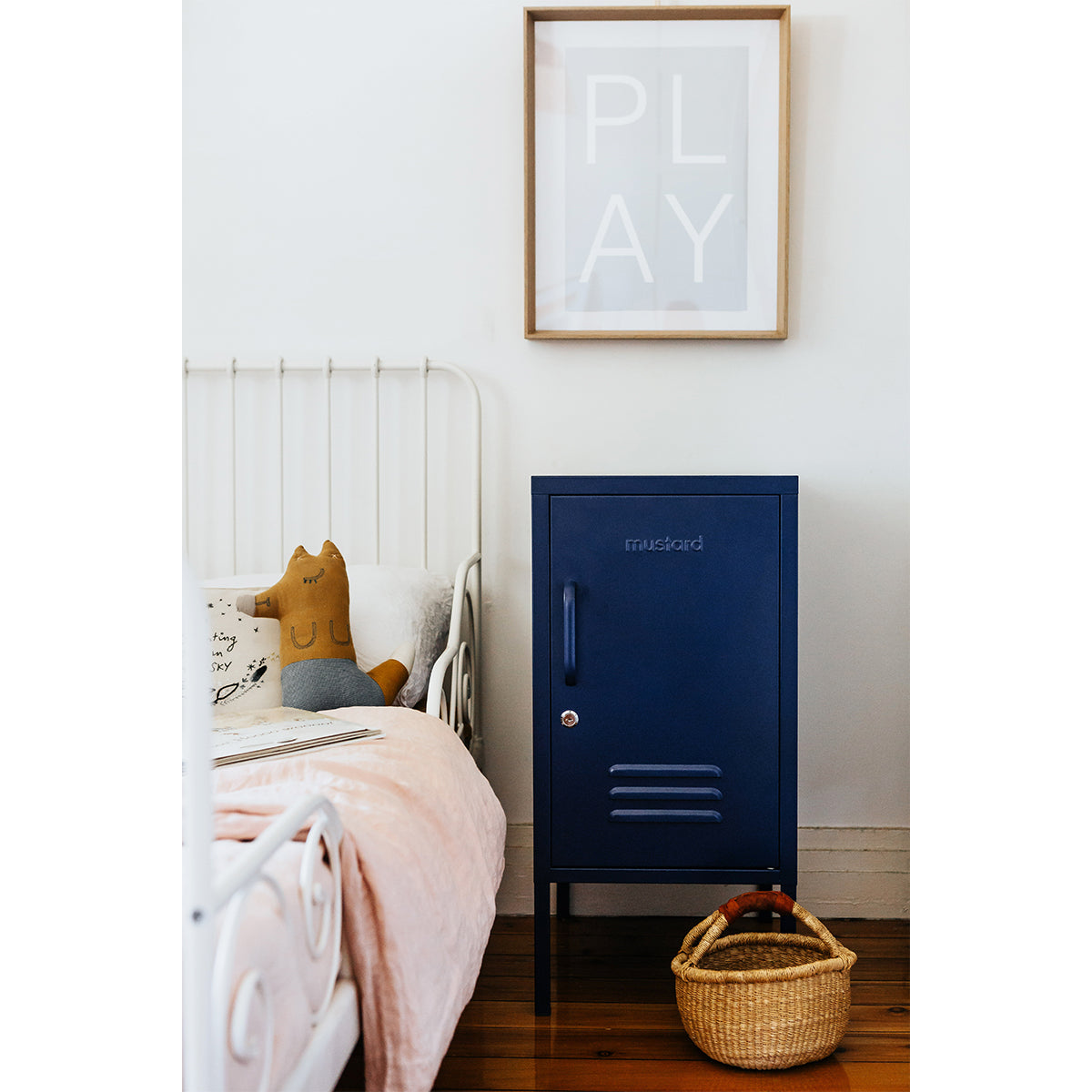 The Shorty Right Locker