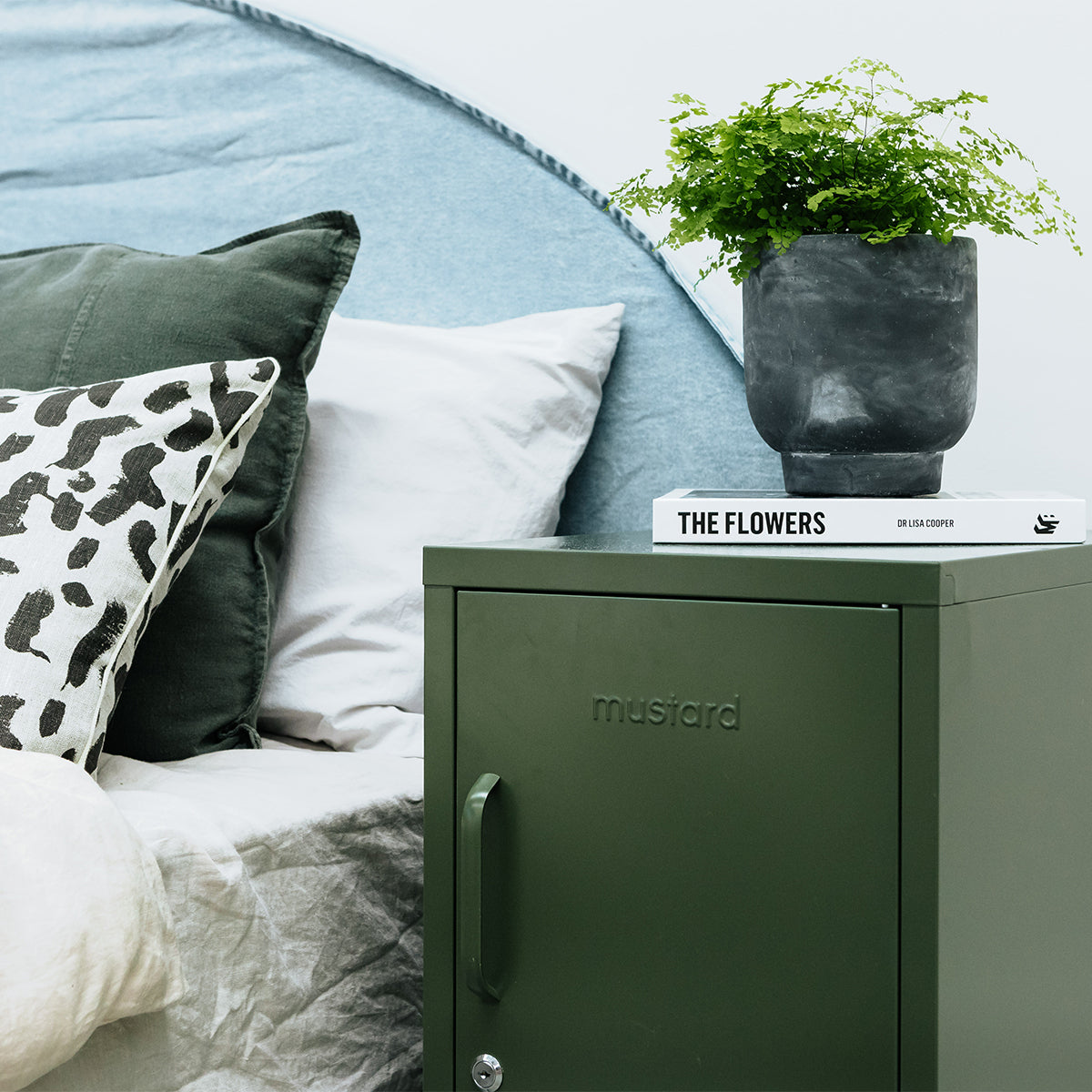 The Shorty Right Locker