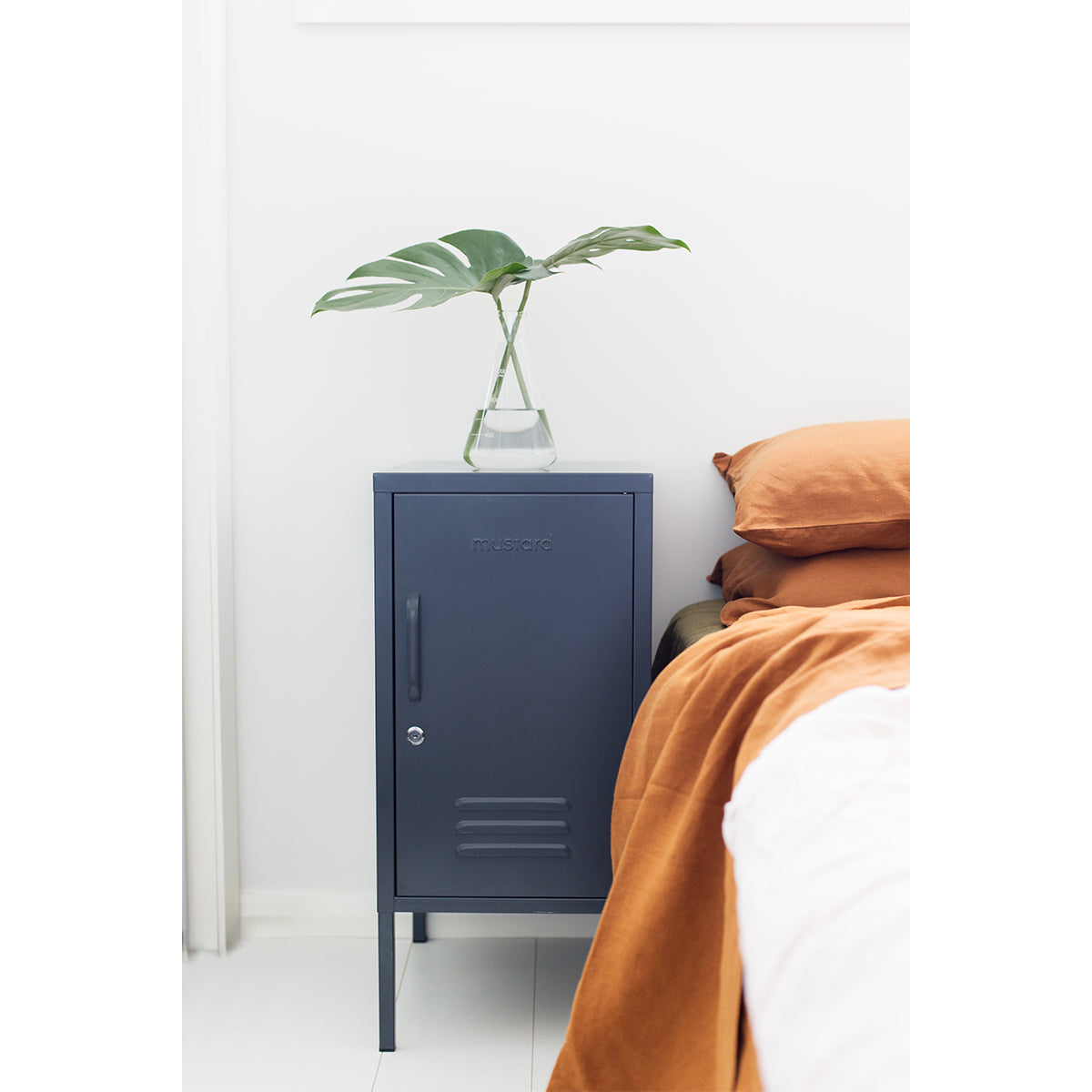 The Shorty Right Locker