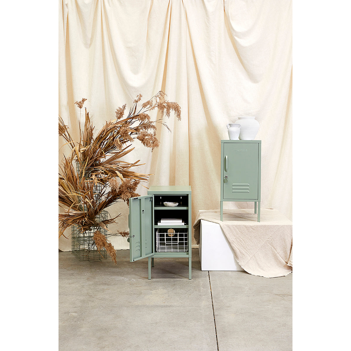 The Shorty Right Locker