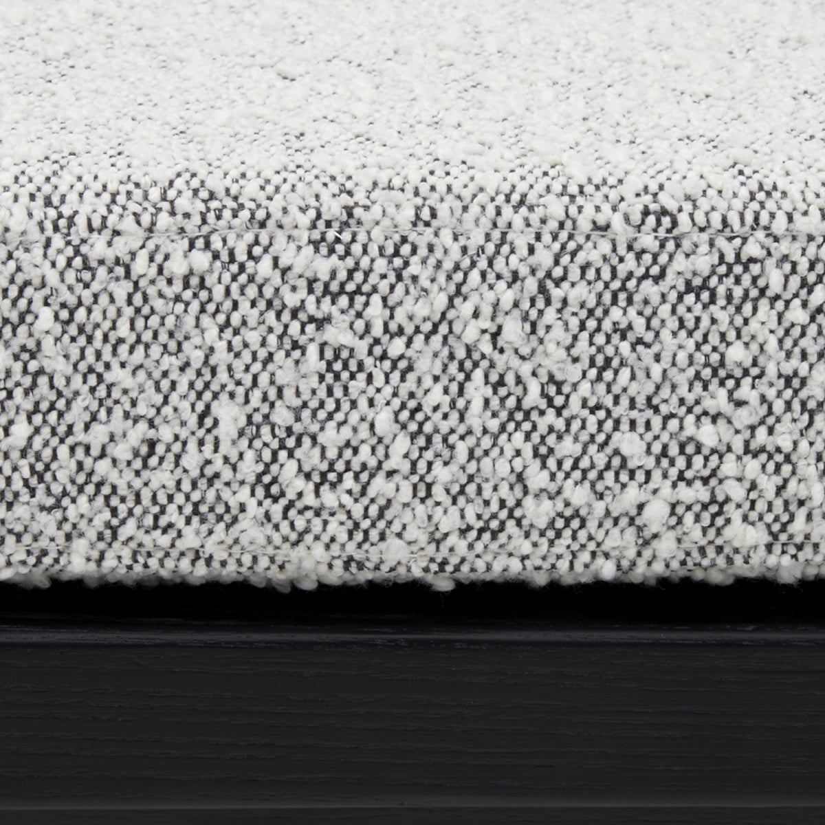Scout Boucle Bench