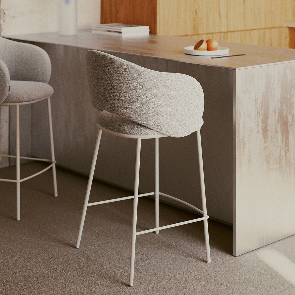 Maina Bar Stool