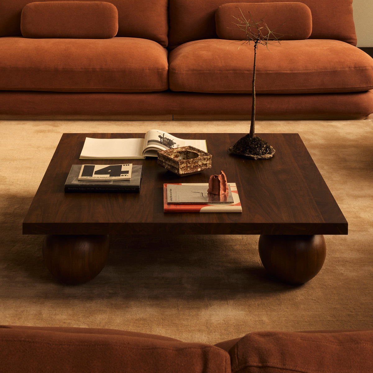 Yoko Capsule Coffee Table (Walnut Natural)