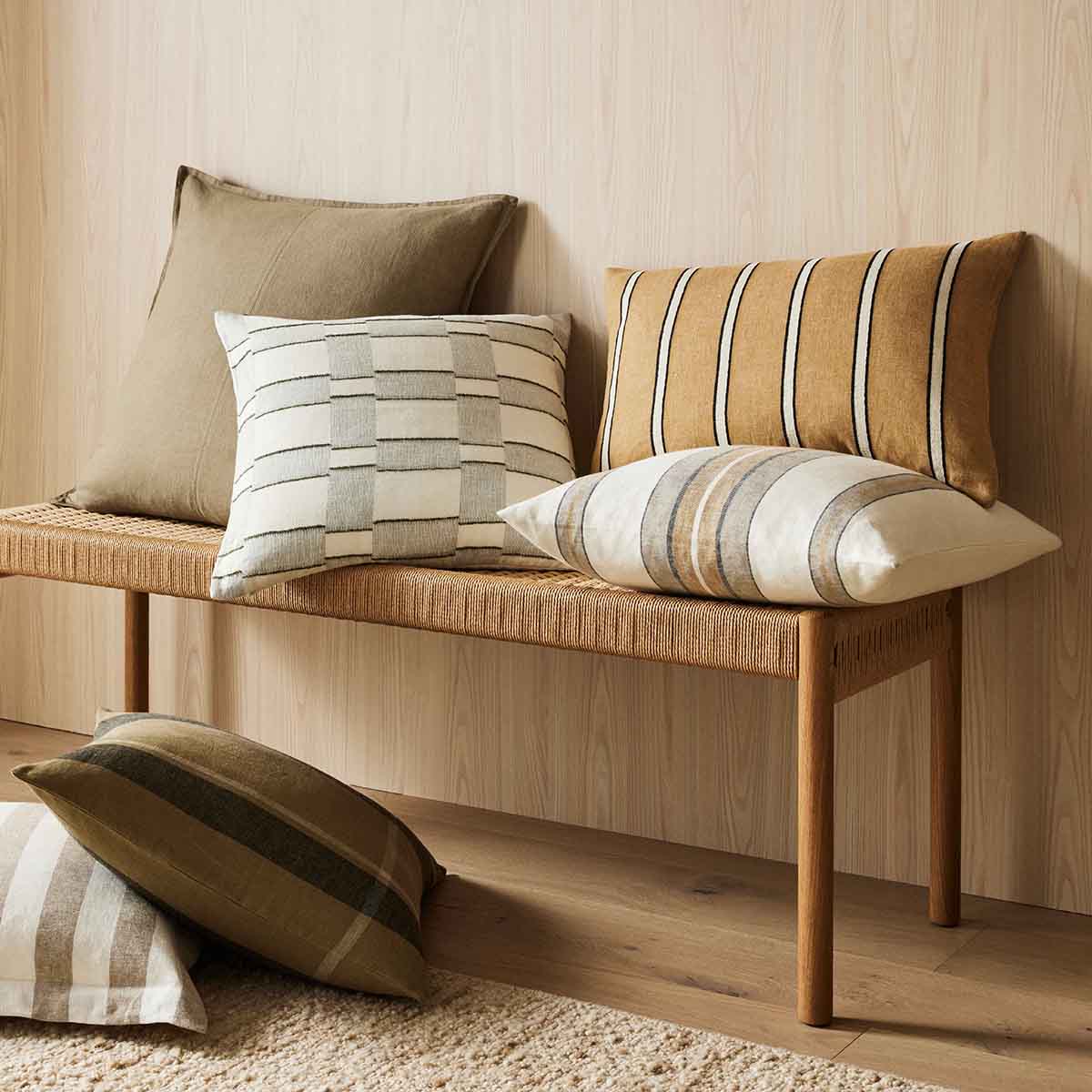 Vinnie Lumbar Cushion