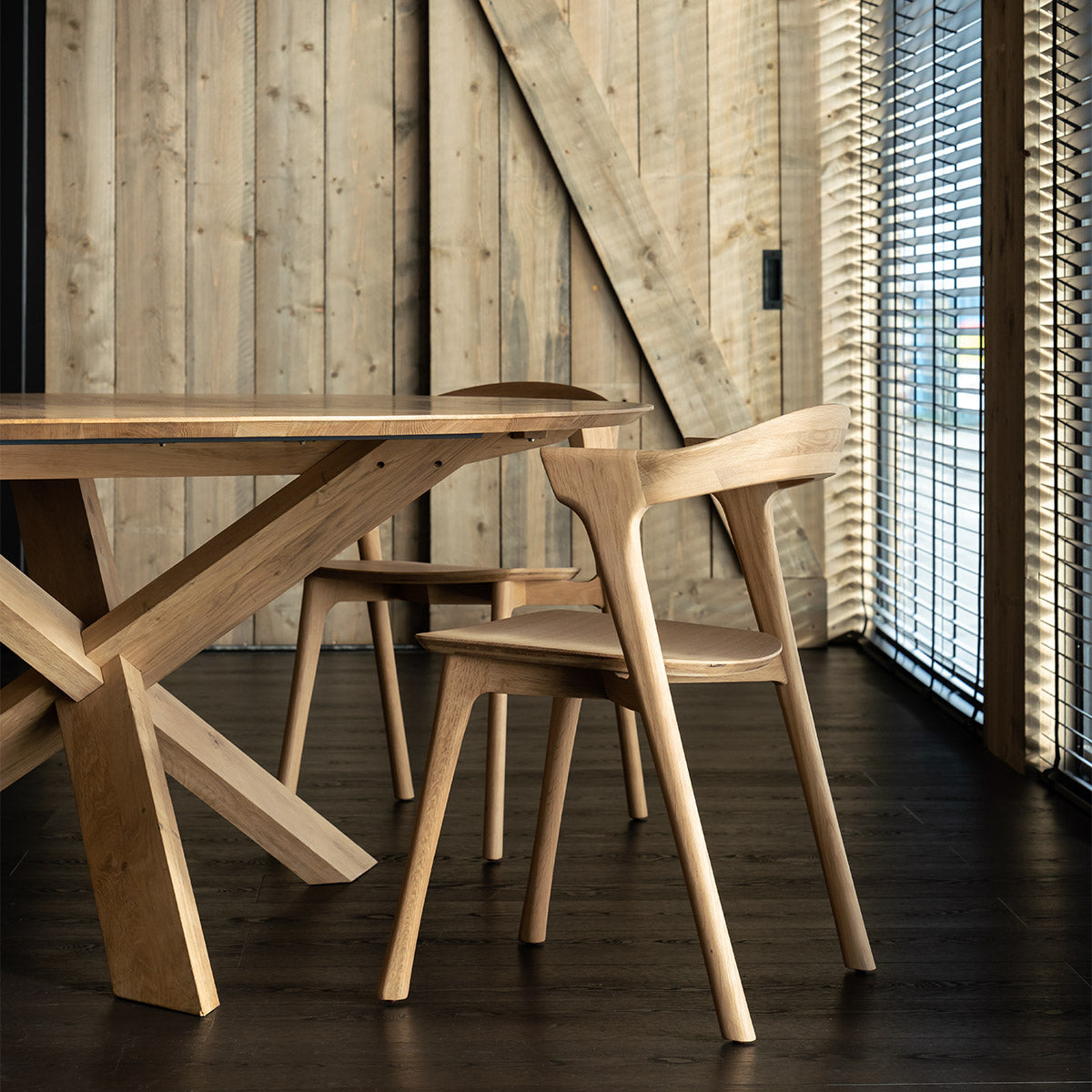 Circle Round Dining Table (Oak, 136cm)