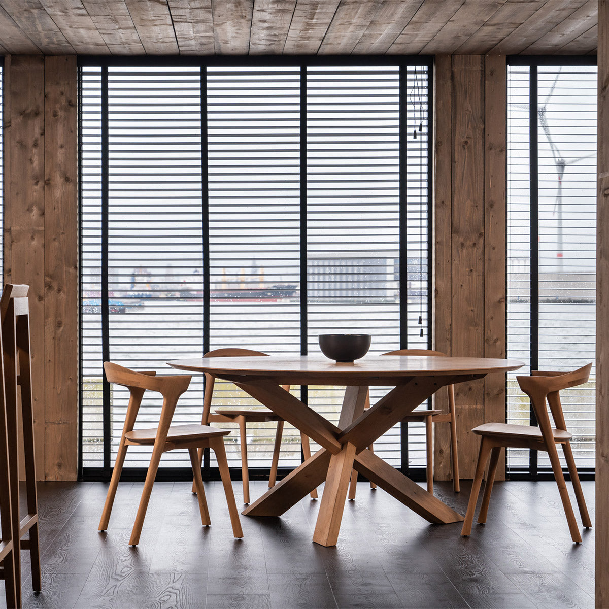 Circle Round Dining Table (Oak, 136cm)