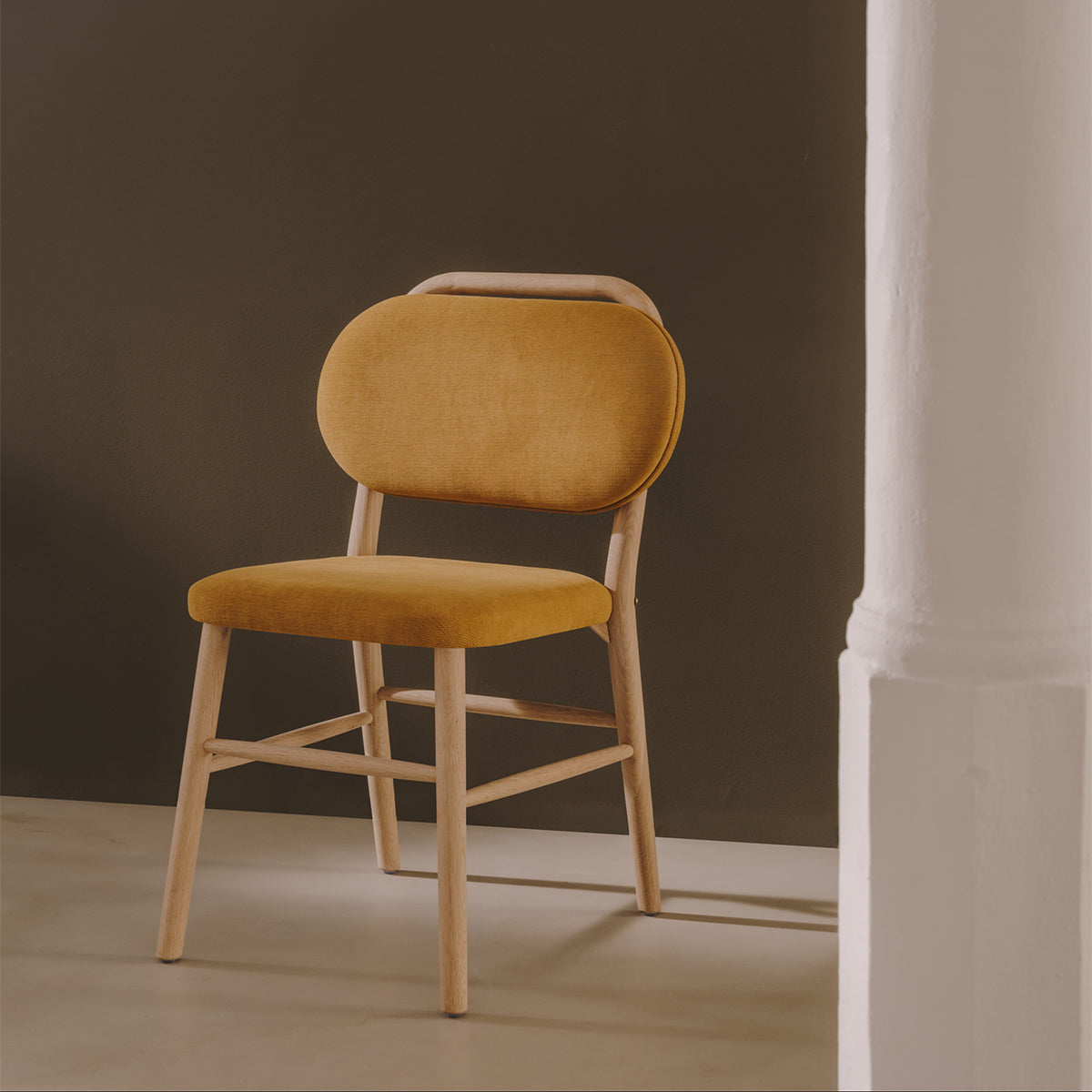 Helda Chair