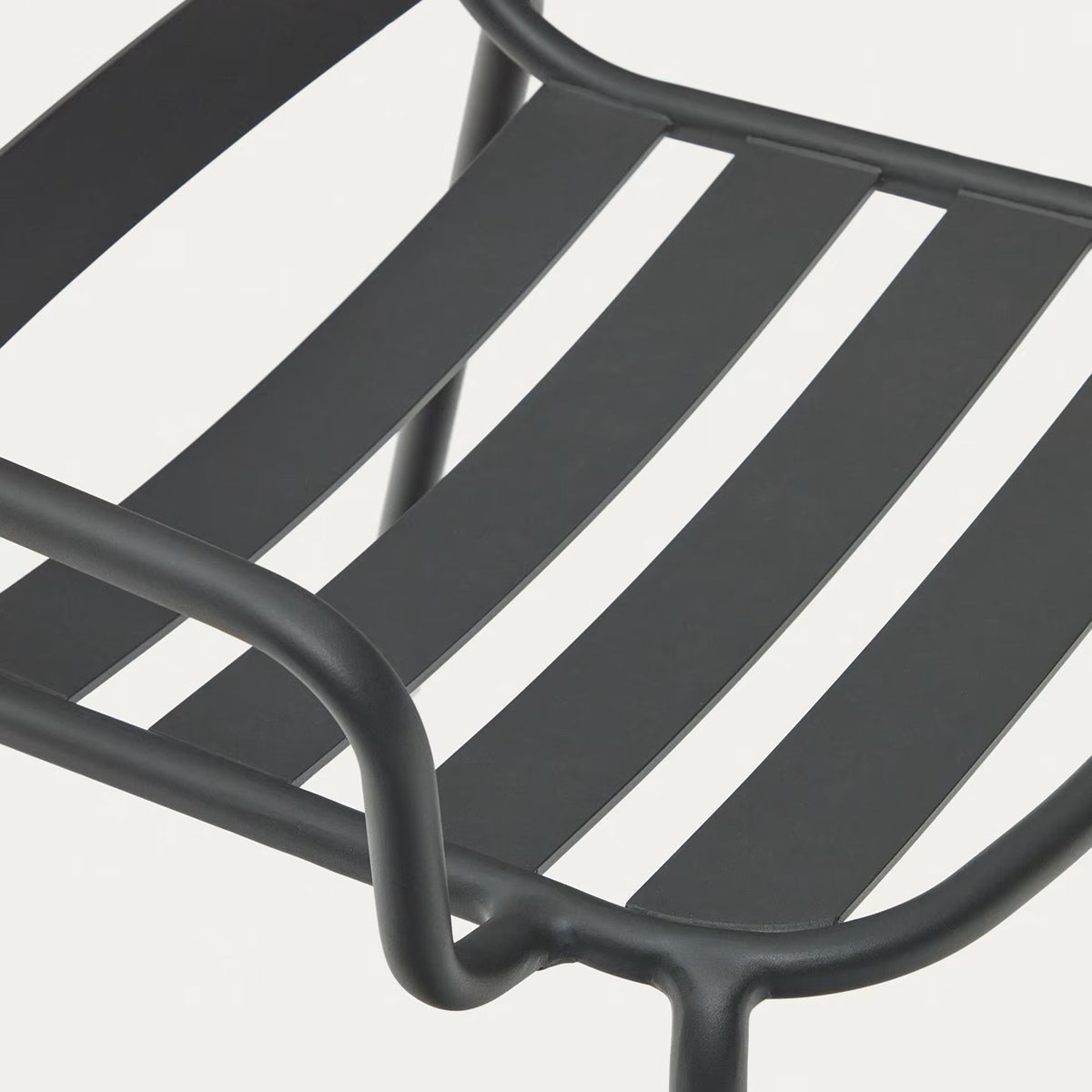 Joncols Outdoor Dining Arm Chair