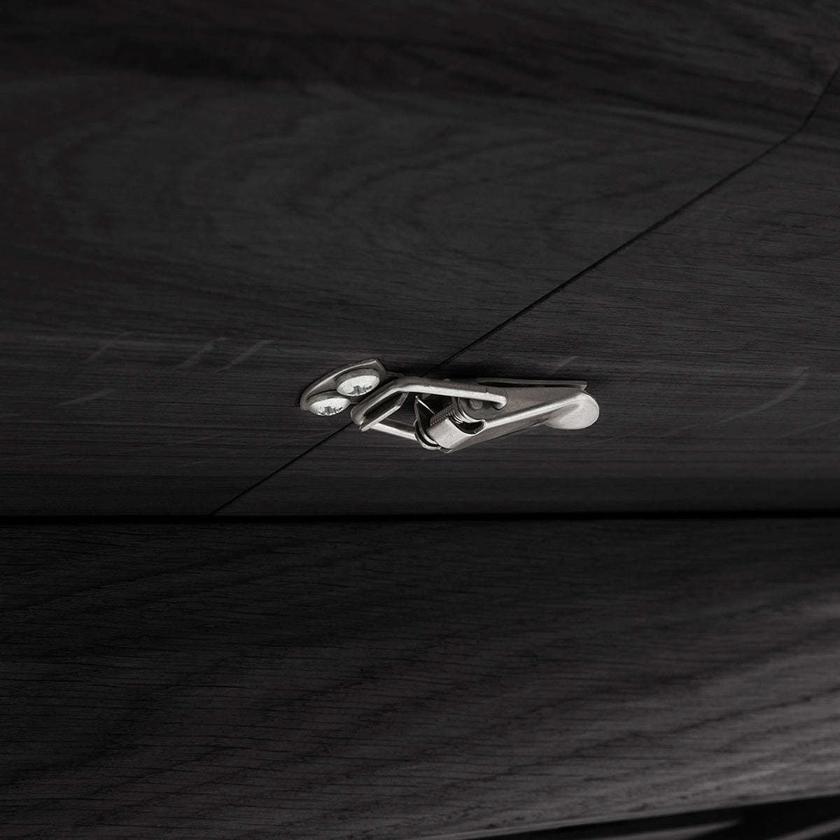 Bok Extendable Round Dining Table