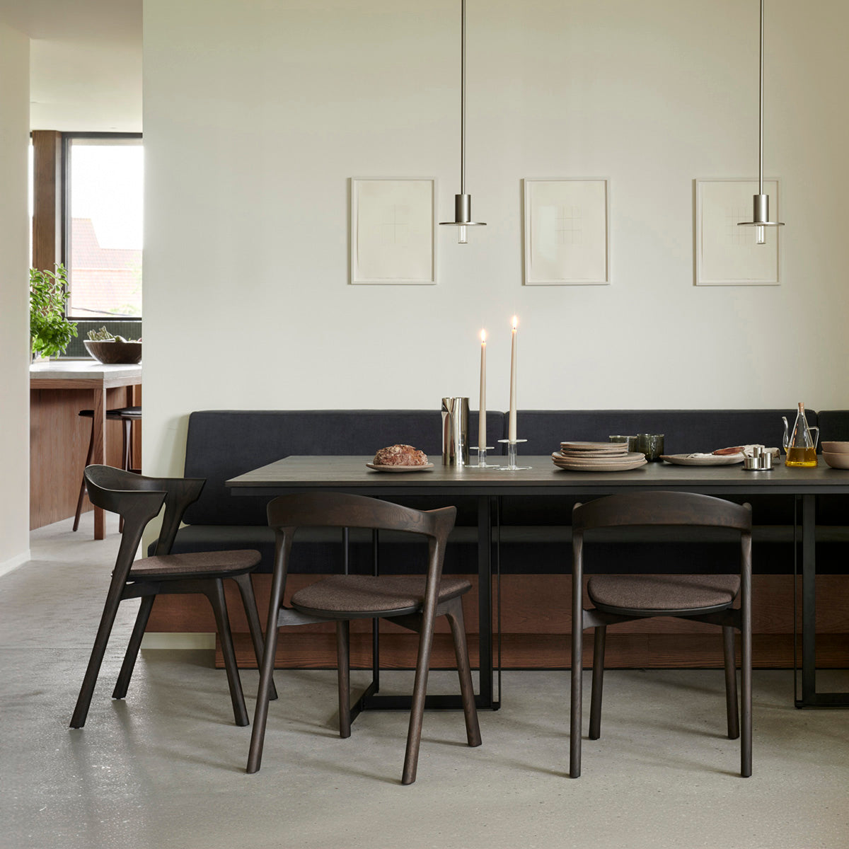 Tacet Dining Table