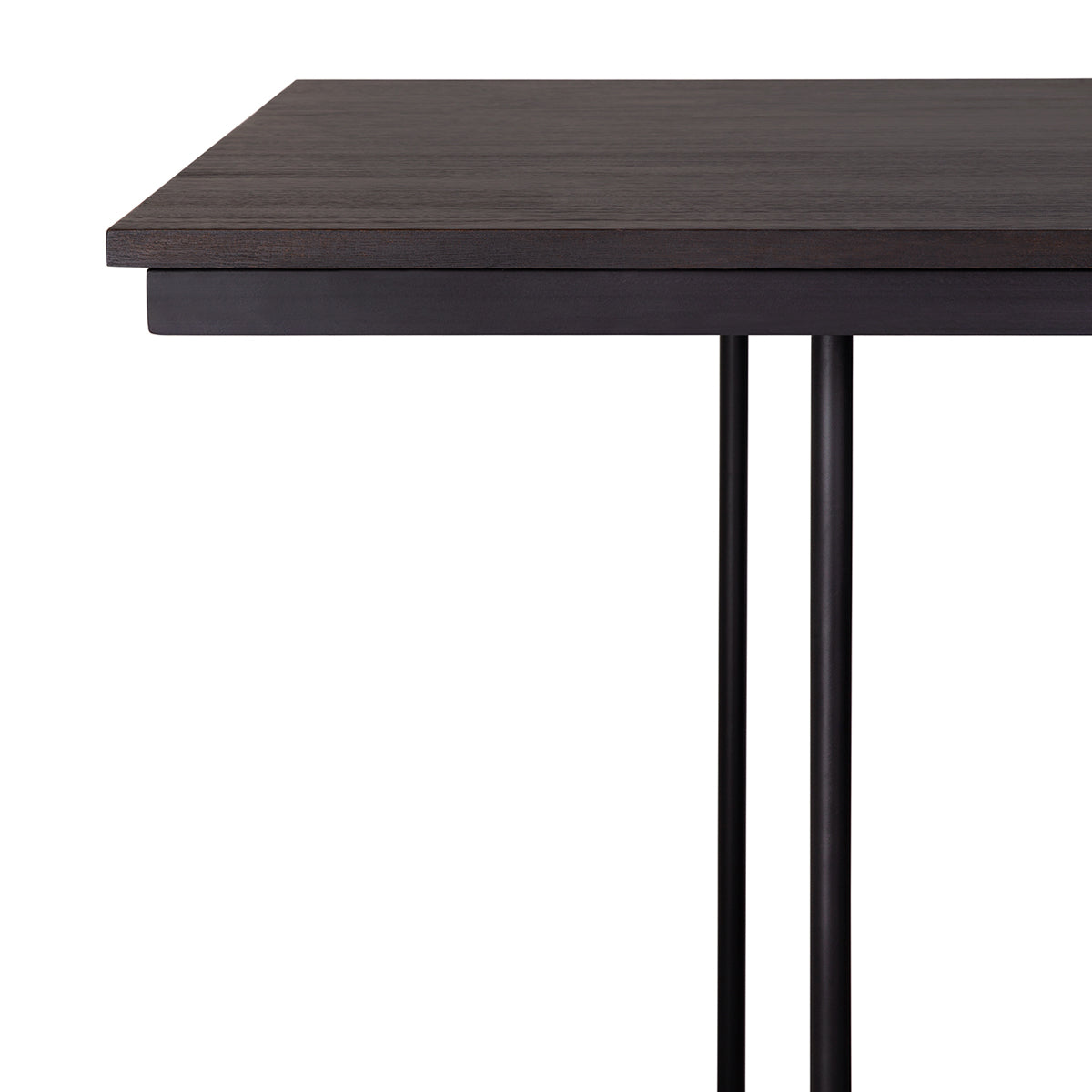 Tacet Dining Table