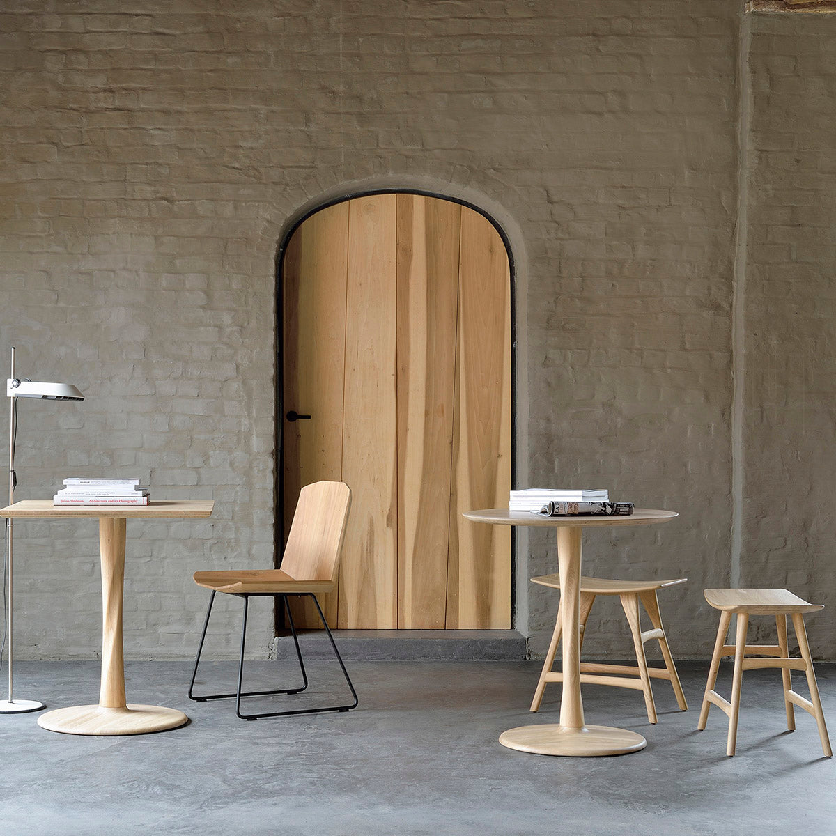 Torsion Round Dining Table