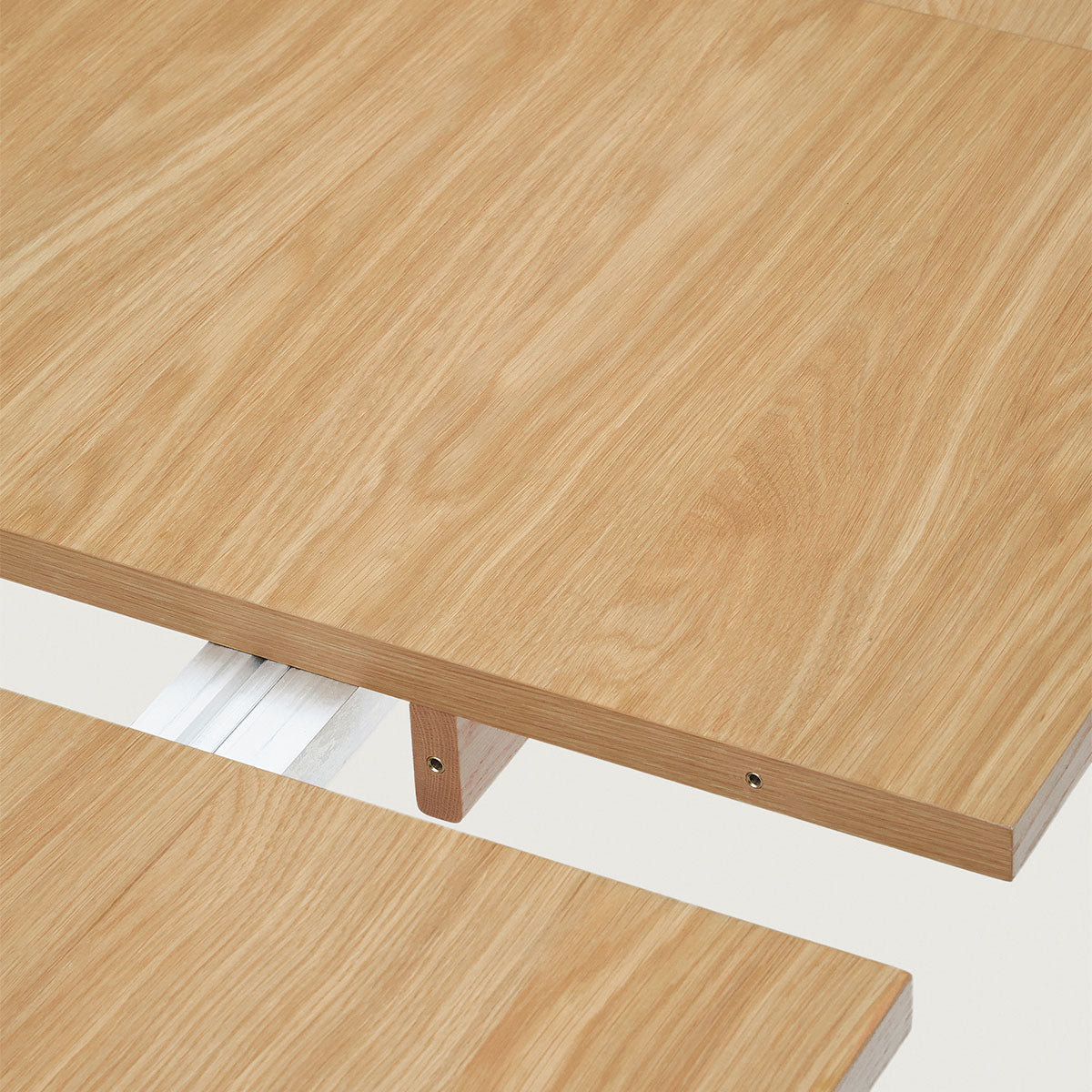 Arlen Extendable Dining Table