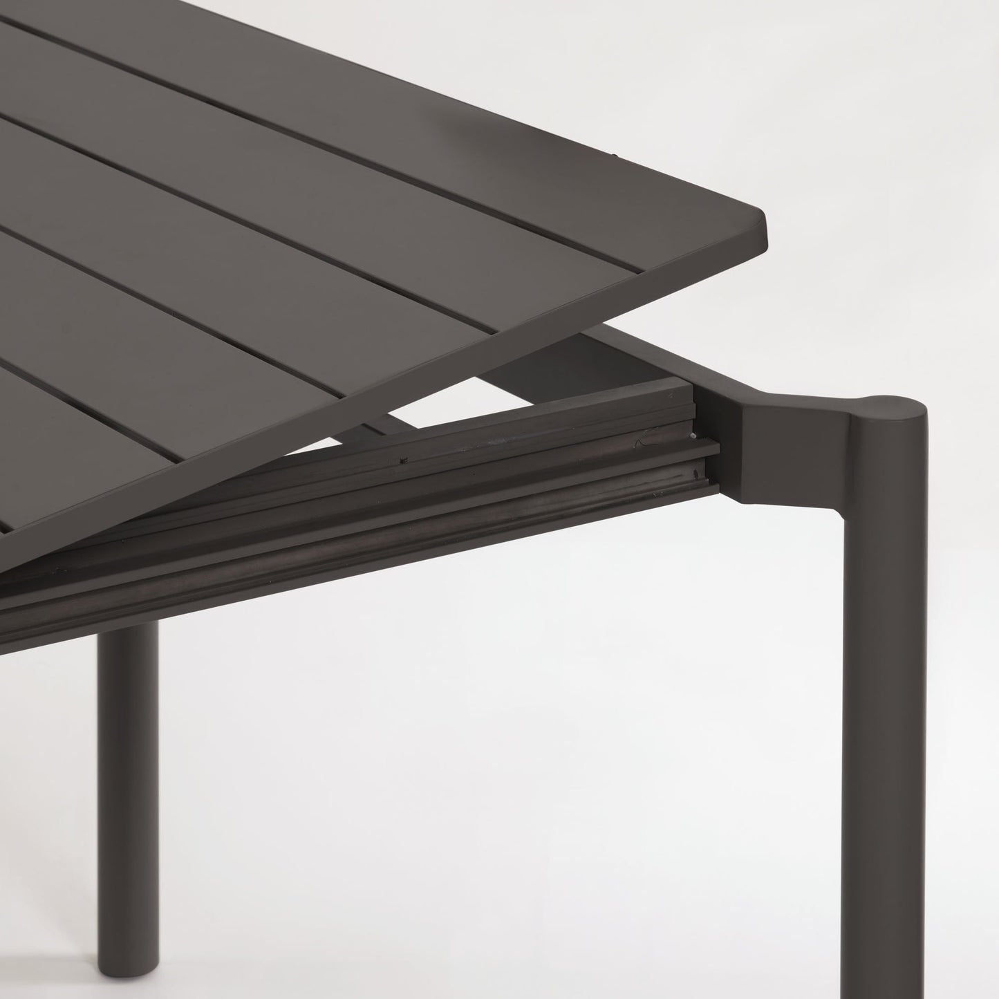 Zaltana Outdoor Extendable Dining Table