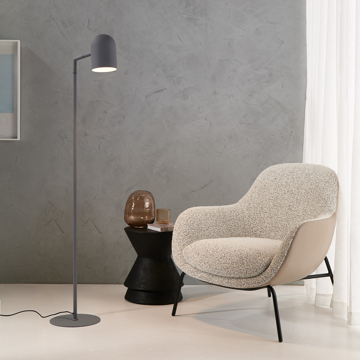 Pia Floor Lamp