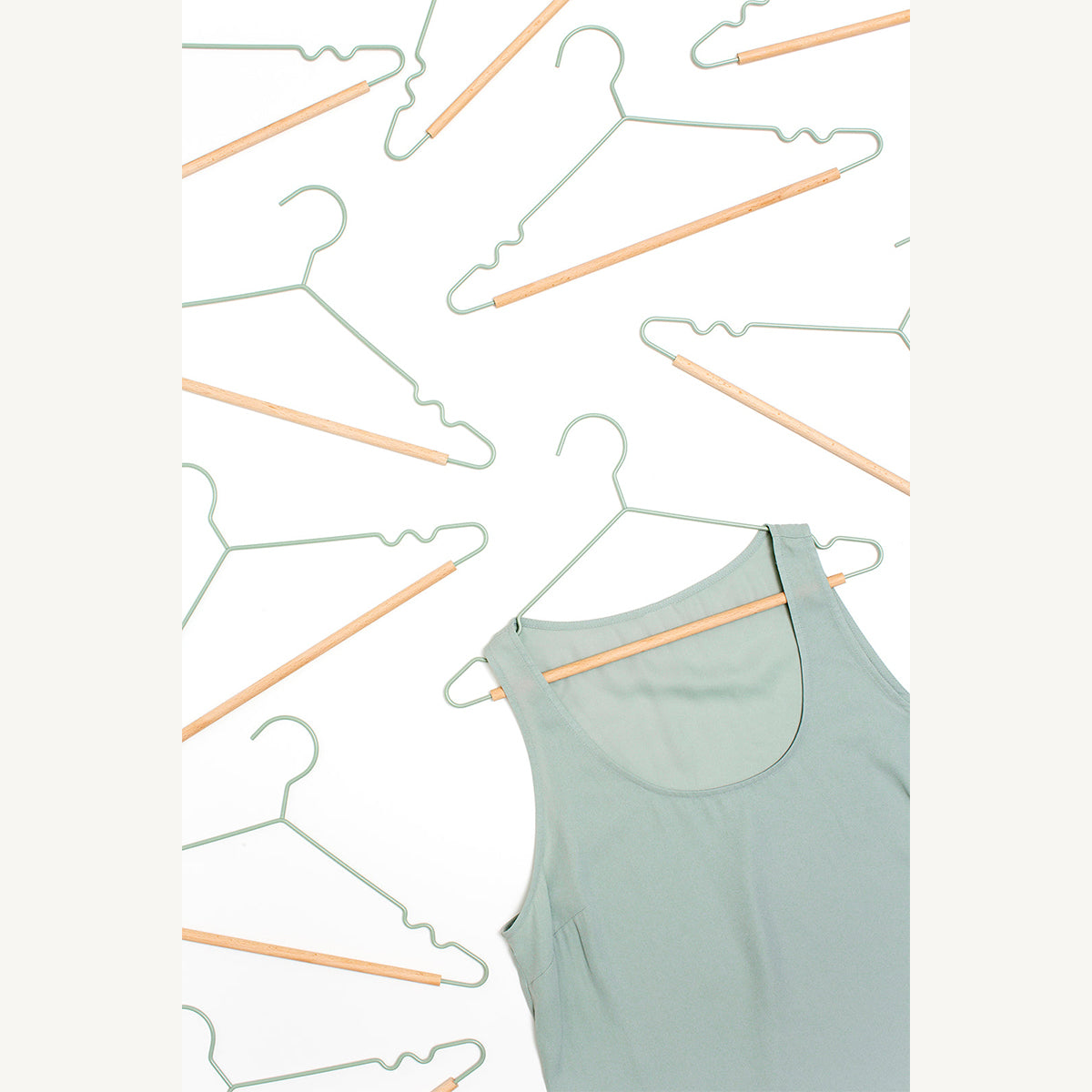 Top Hangers (Set of 10)