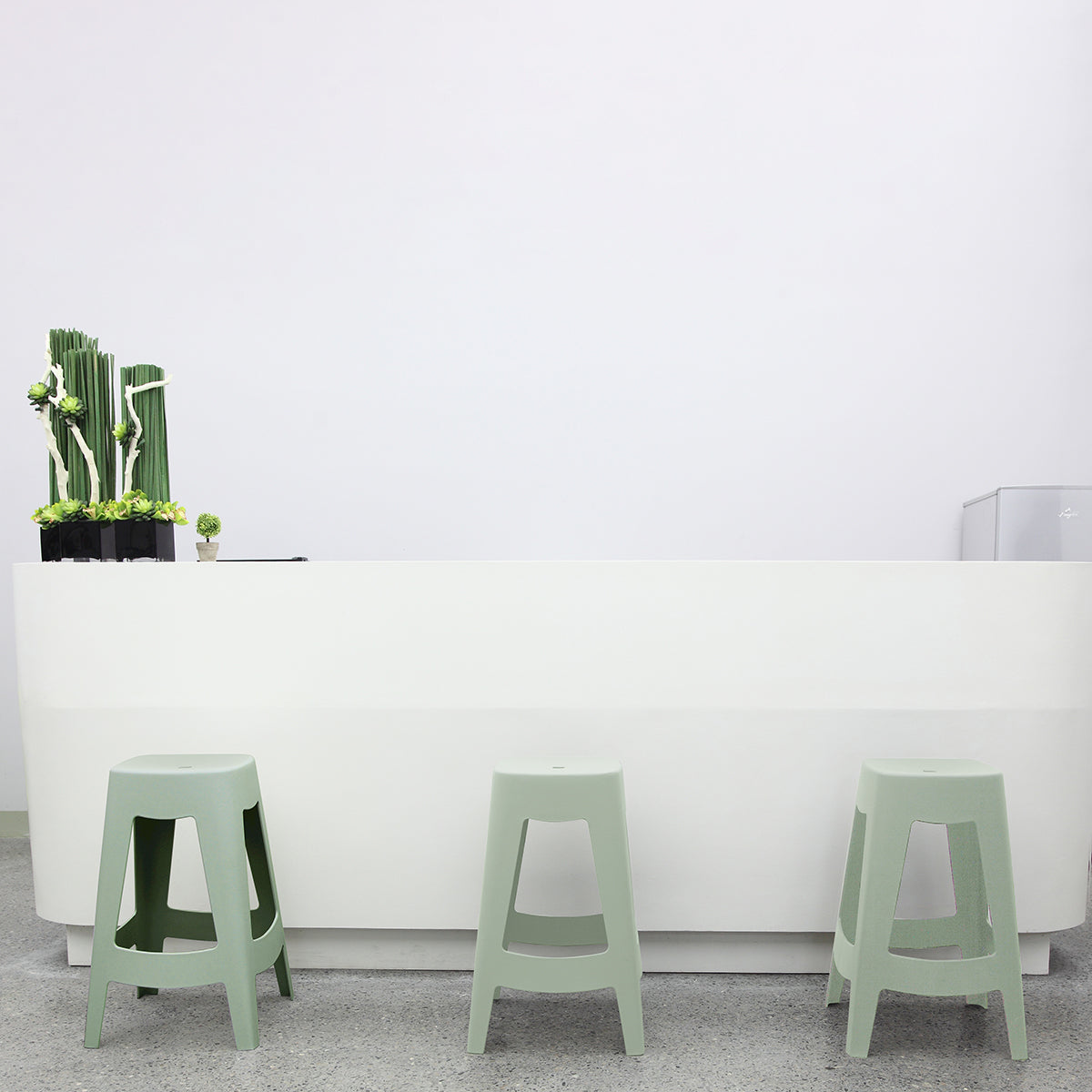 Aero Stacking Bar Stool