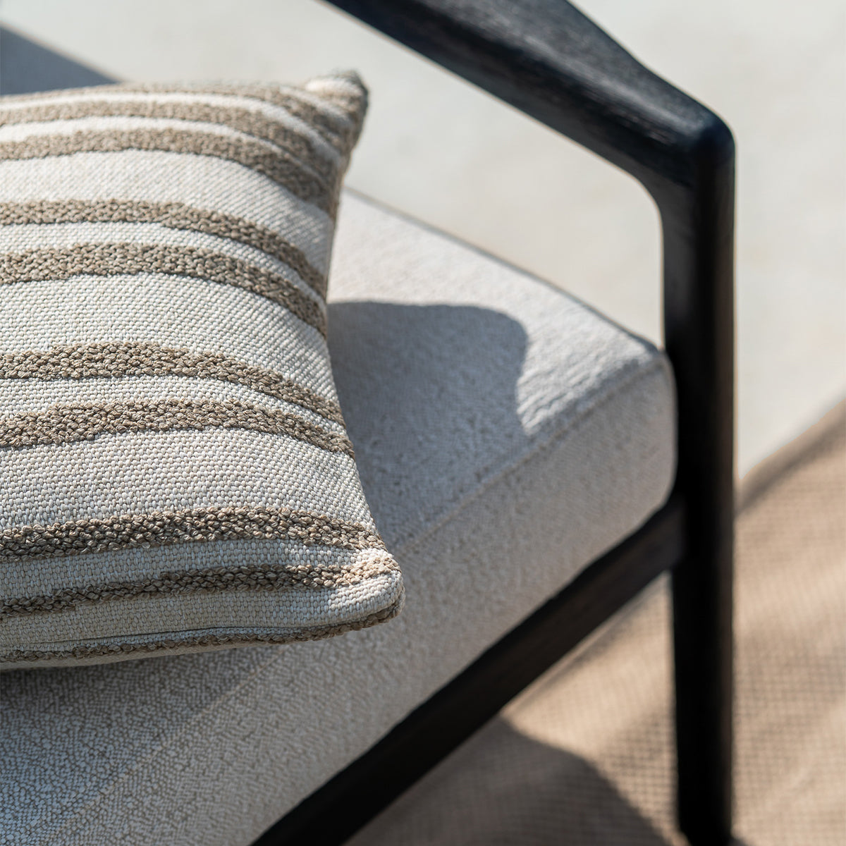 Jack Outdoor Fabric Lounge Chair (Teak Black, Off White)