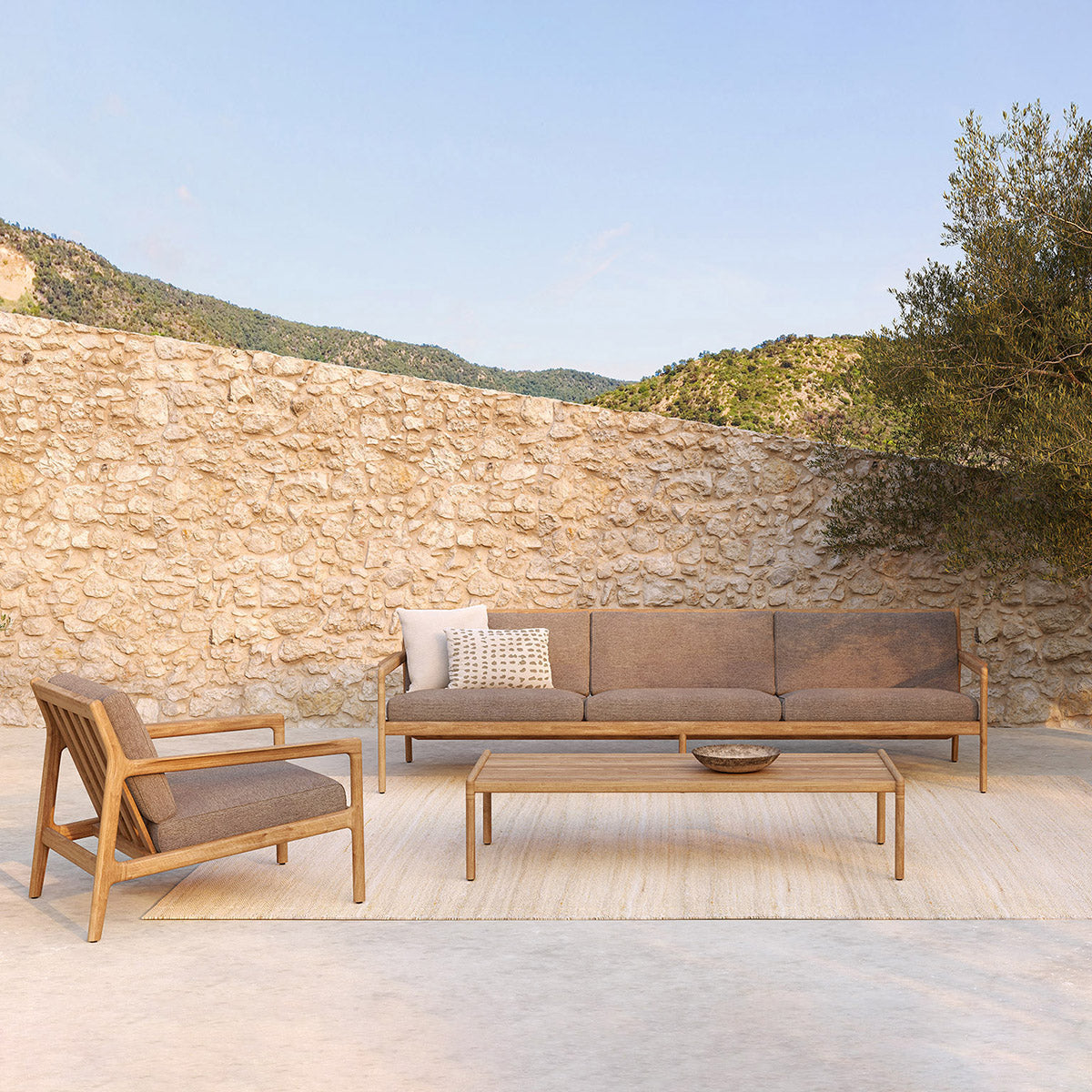 Jack Outdoor Fabric Lounge Chair (Teak, Mocha)