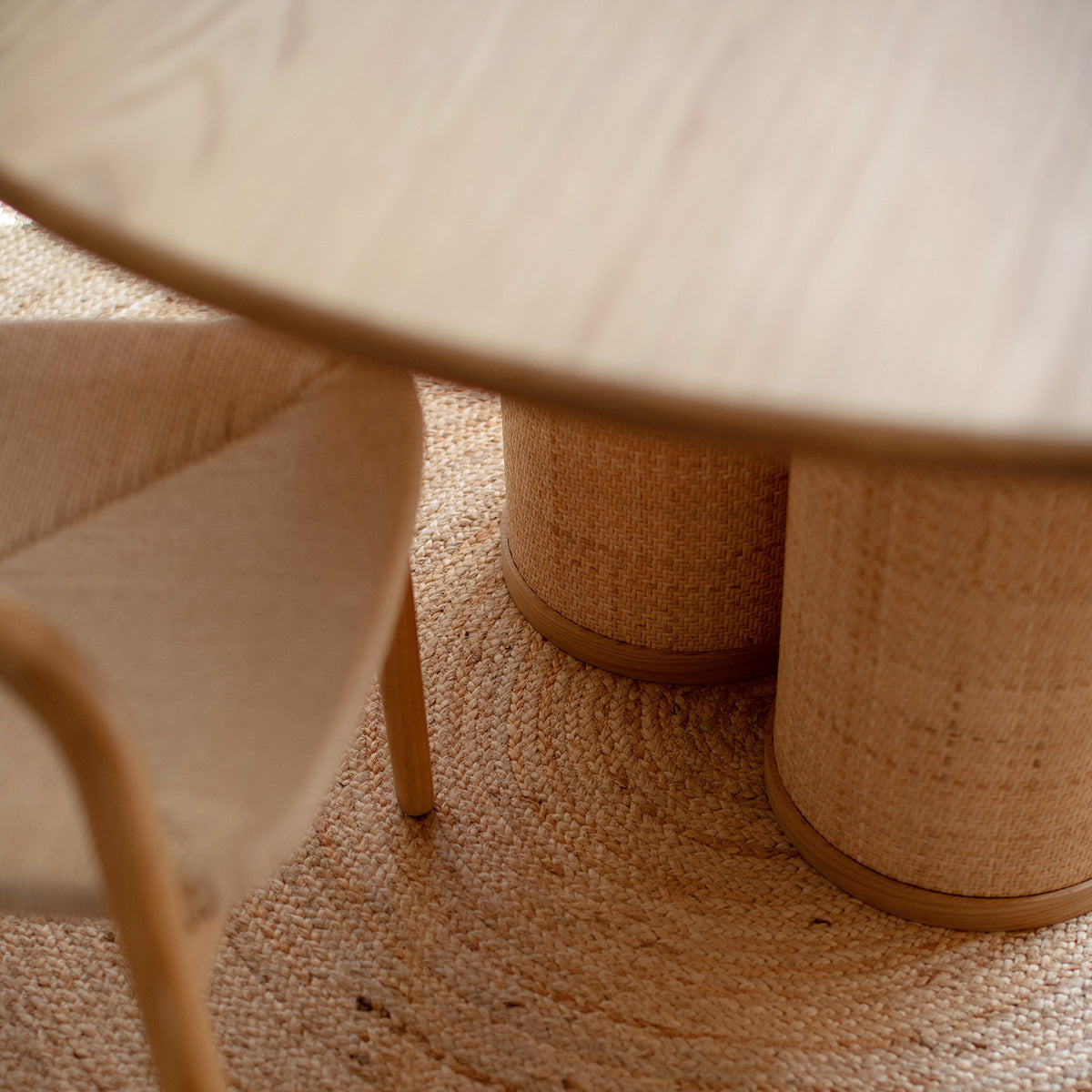 Magnolia Dining Table (Oak, 150cm)