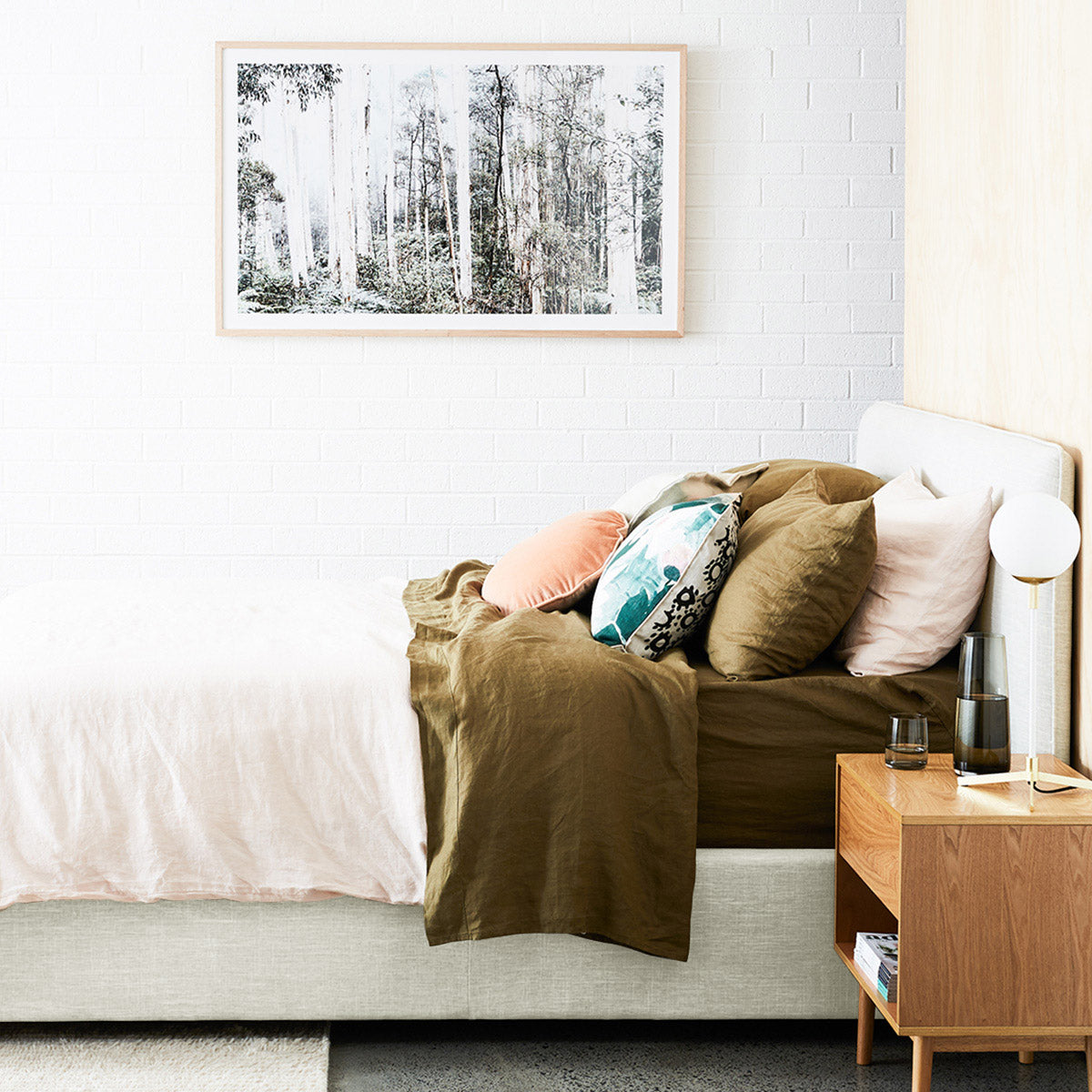 Dane Storage Queen Bed