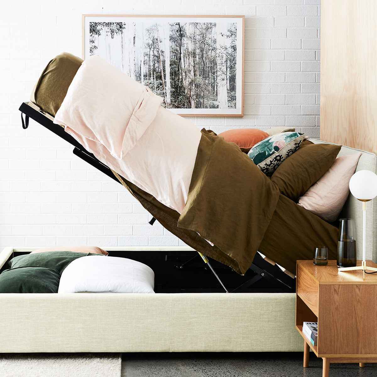 Dane Storage Queen Bed