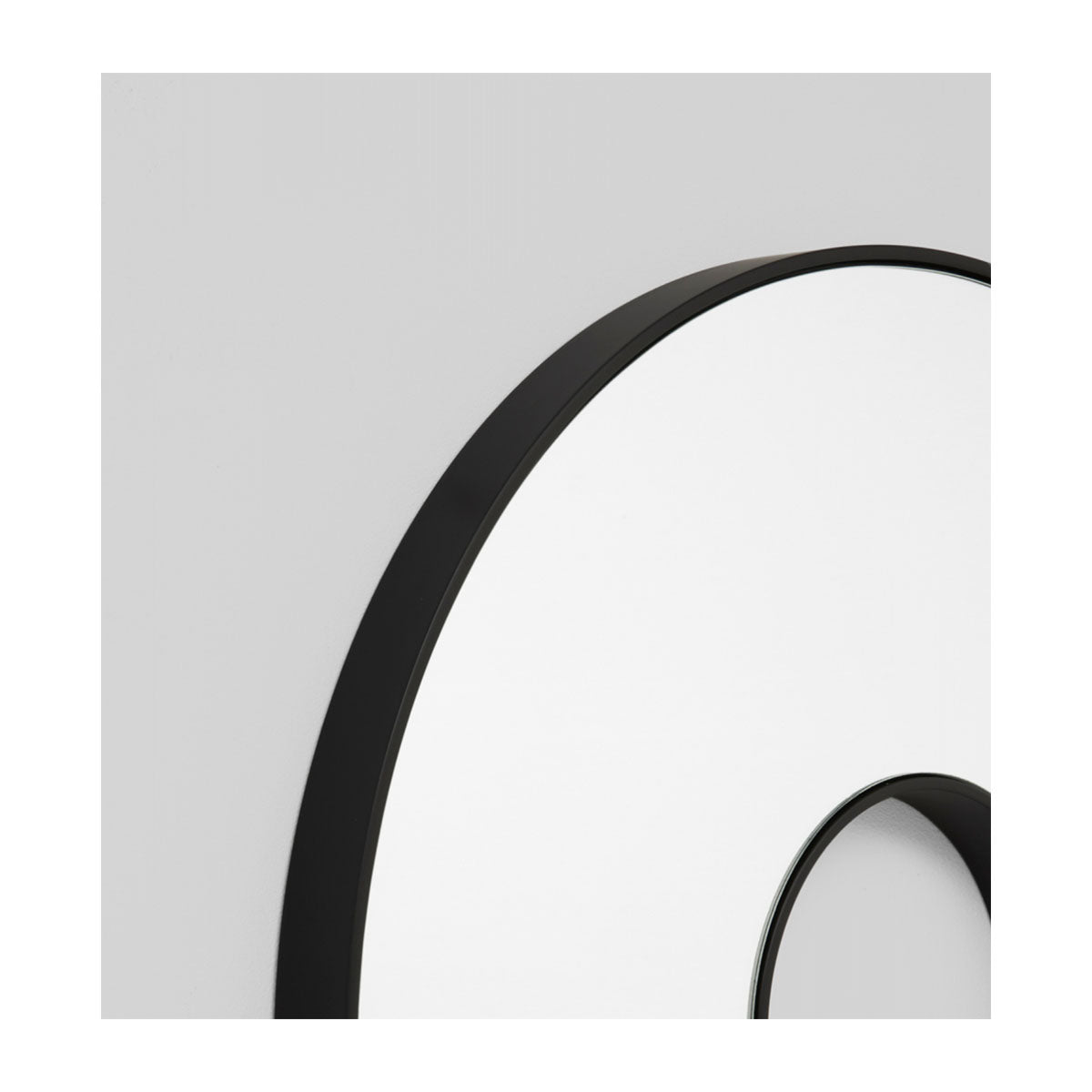 Kaari Mirror (65 x 52cm)