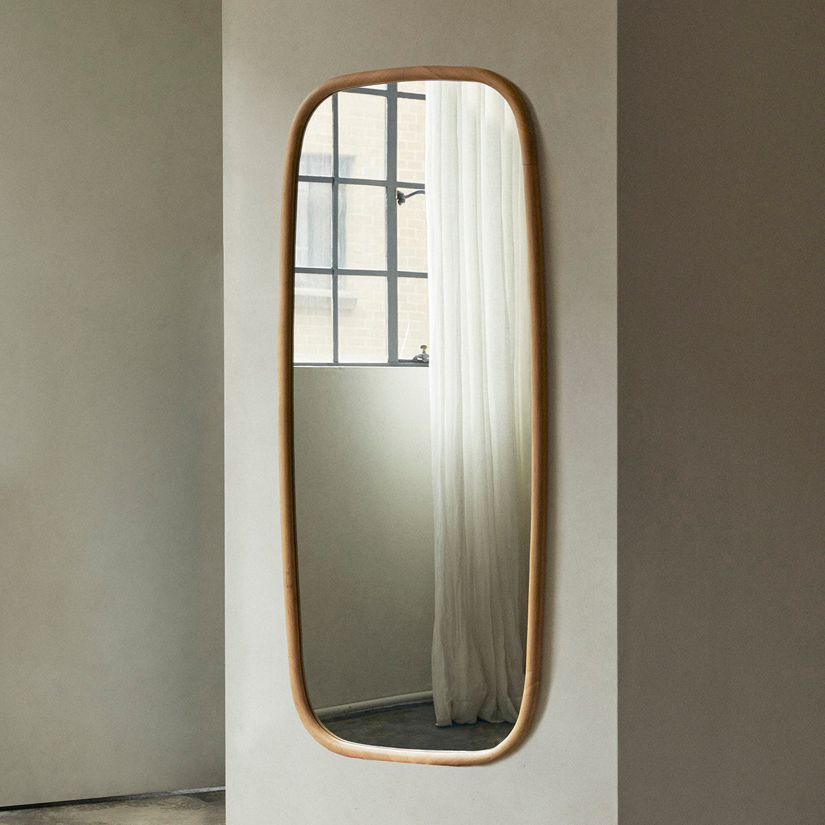 Trim Wall Mirror (Oak)
