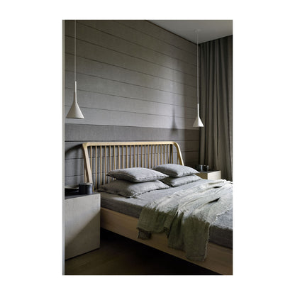 Spindle King Bed Frame (Oak)