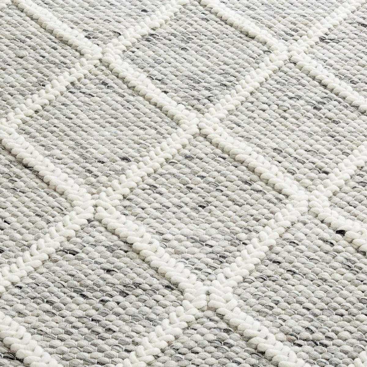 Anja Lattice Wool Rug
