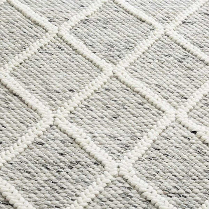 Anja Lattice Wool Rug