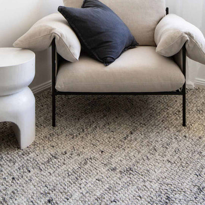 Azizah Looped Wool Rug