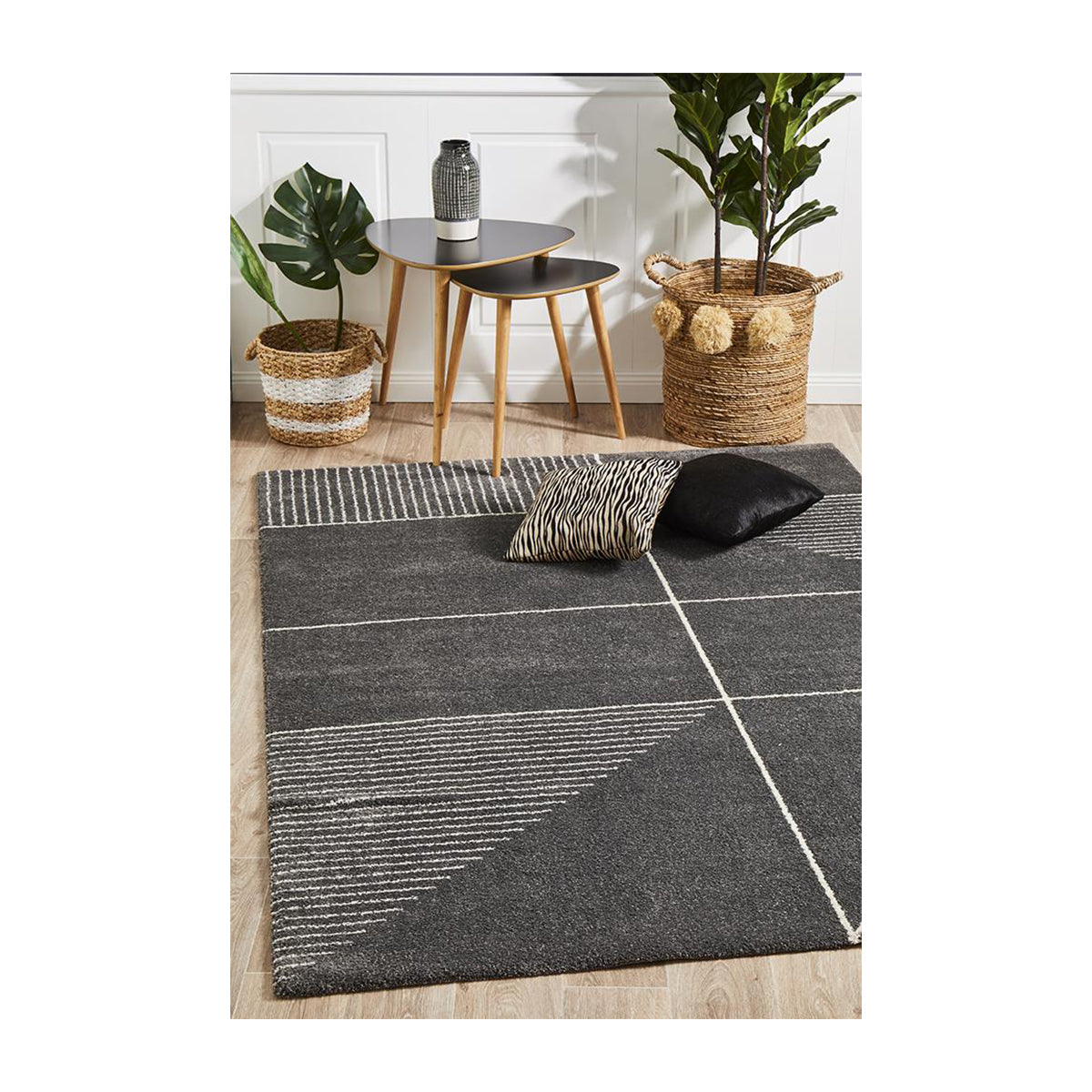 Broadway 935 Rug (Charcoal)