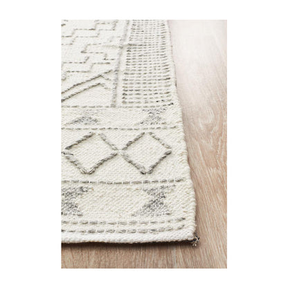 Hudson 802 Rug (Ivory)