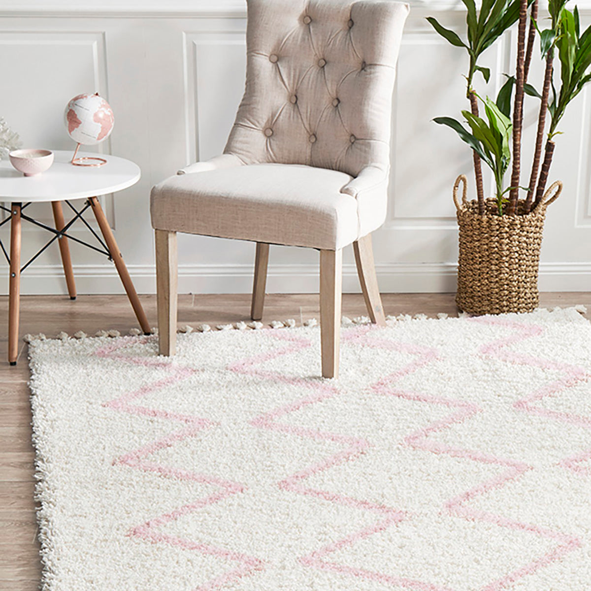 Saffron 11 Rug (Pink)