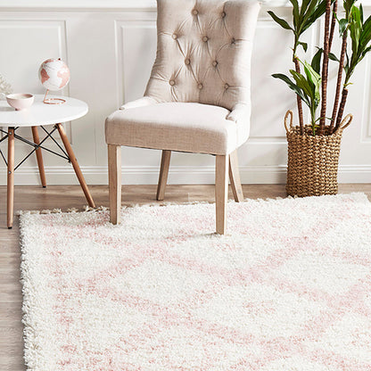 Saffron 33 Rug (Pink)