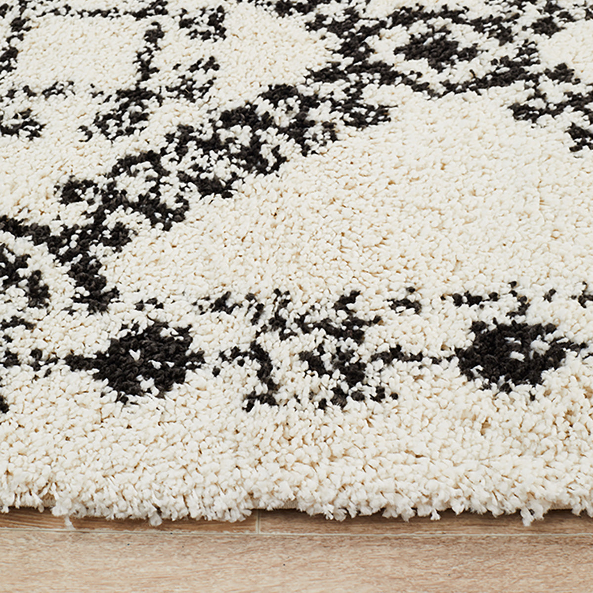 Saffron 33 Rug (White)