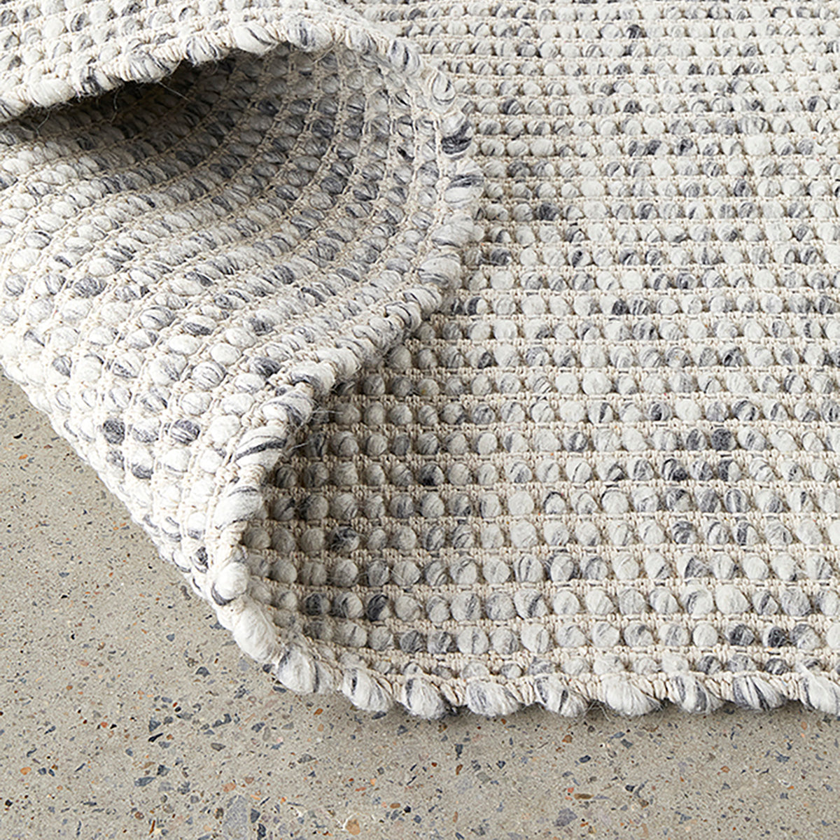 Skandi 300 Rug (Grey)