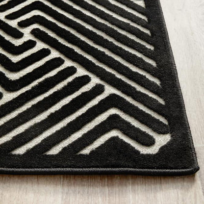 York Runner Rug (Black/Gold)