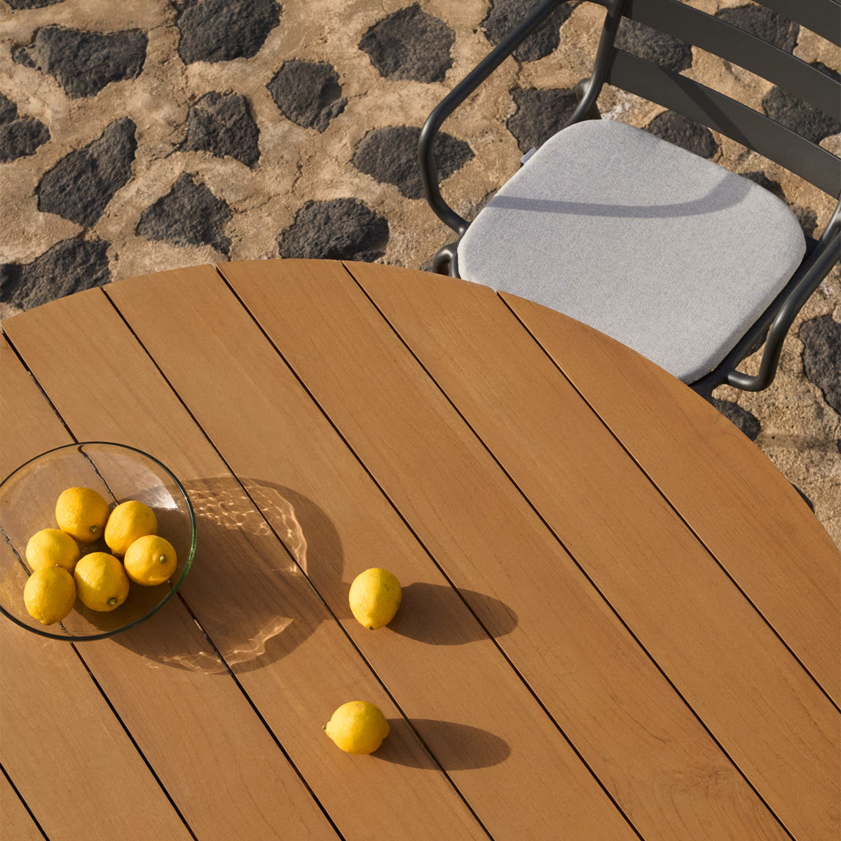 Tudonis Round Table (Grey, 120cm)